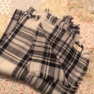 Blanket scarf